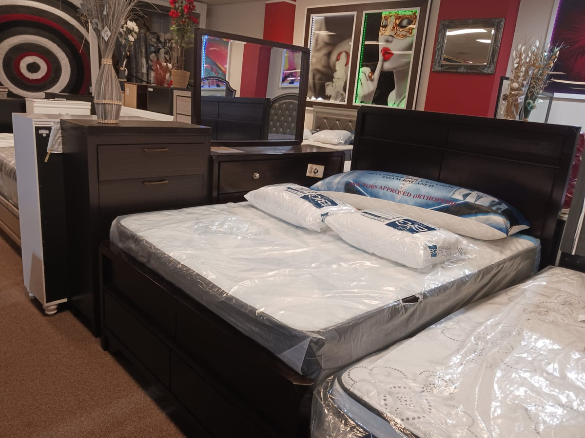 Queen Bedroom set with storage JMD Furniture