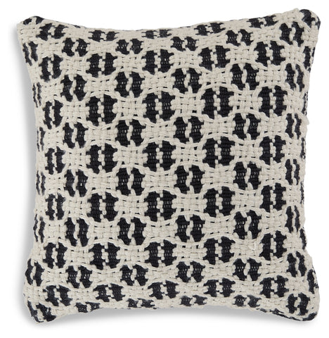 Bealer Pillow (Set of 4)