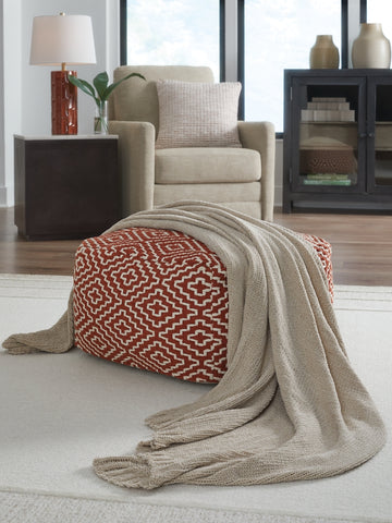 Anawood Throw (3/CS)
