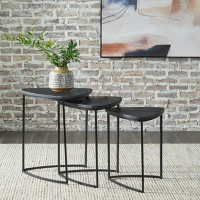 Olinmere Accent Table (Set of 3)