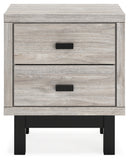 Vessalli King Panel Bed with Mirrored Dresser and Nightstand