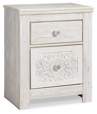 Paxberry Nightstand