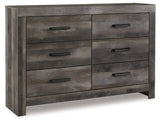 Wynnlow King Crossbuck Panel Bed with Dresser