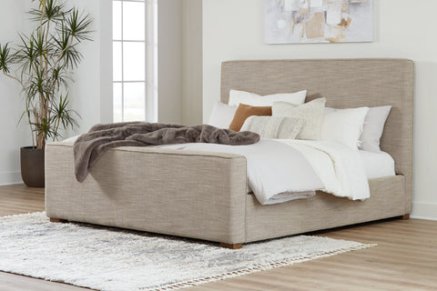 Dakmore King Upholstered Bed