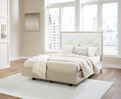 Wendora Queen Upholstered Bed