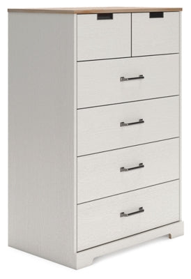 Vaibryn Chest of Drawers