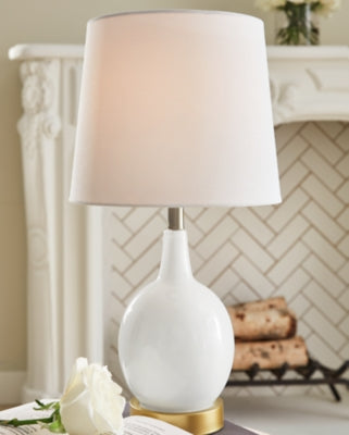 Arlomore Table Lamp