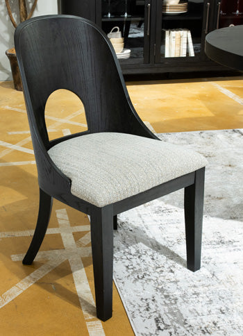 Rowanbeck Dining Chair