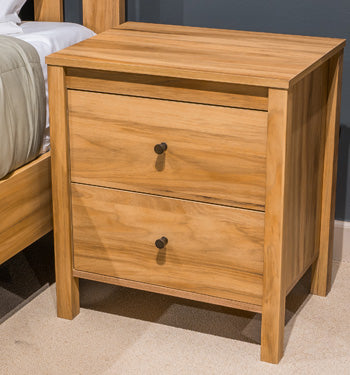 Bermacy Nightstand