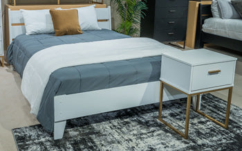 Socalle Queen Platform Bed