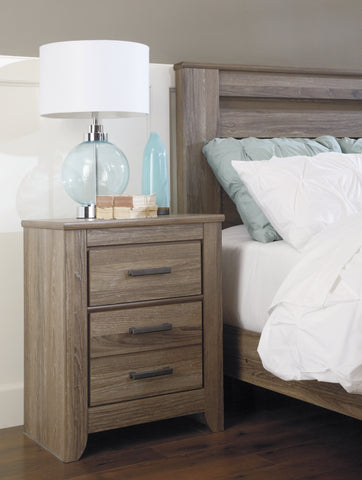 Zelen King/California King Panel Headboard Bed with Mirrored Dresser and 2 Nightstands