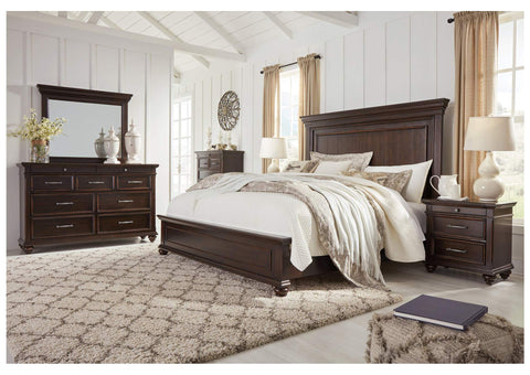 Brynhurst Brown California King Panel Bed Dresser w/Mirror