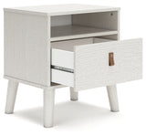 Aprilyn Full Canopy Bed with Dresser, Chest and 2 Nightstands