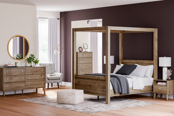 Aprilyn Full Canopy Bed with Dresser, Chest and 2 Nightstands